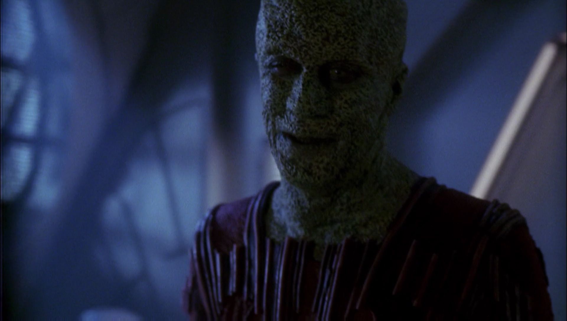 ariane179254_Enterprise_1x01-1x02_BrokenBow_2649.jpg