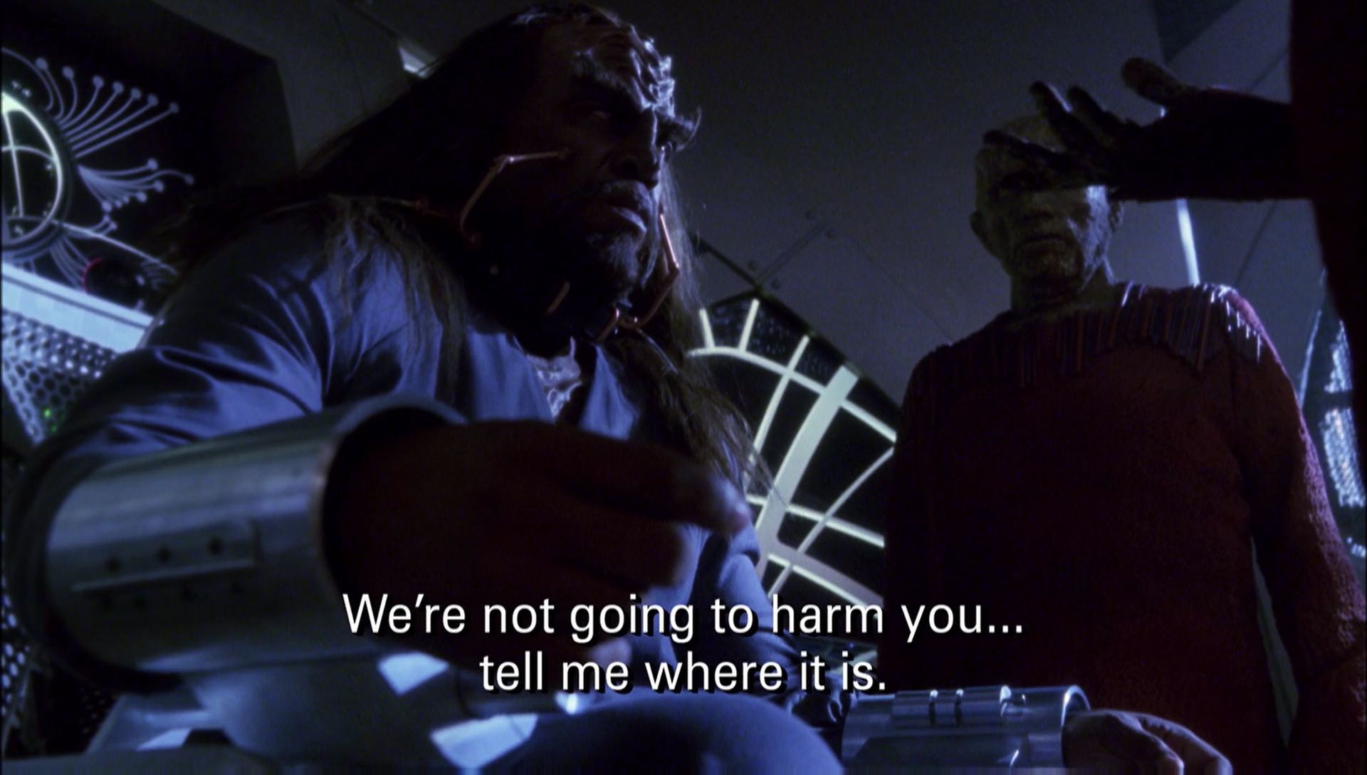ariane179254_Enterprise_1x01-1x02_BrokenBow_2652.jpg