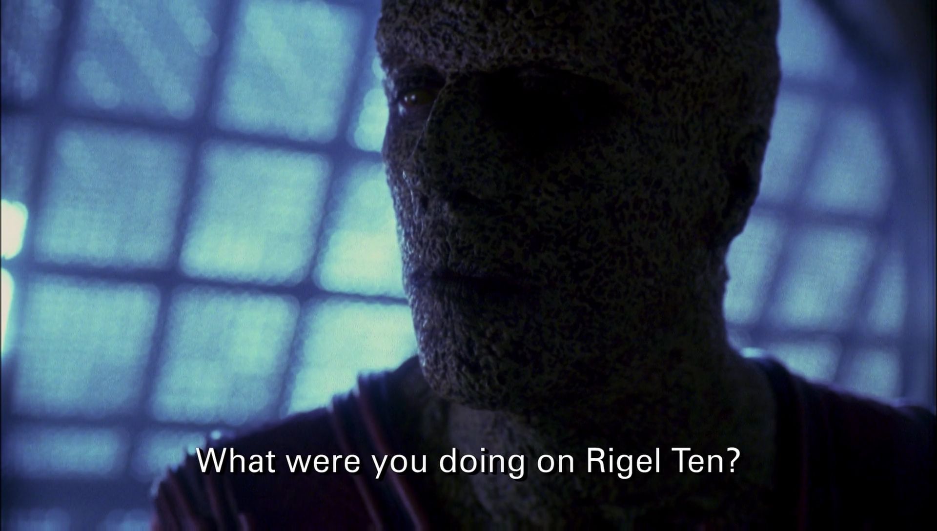 ariane179254_Enterprise_1x01-1x02_BrokenBow_2678.jpg