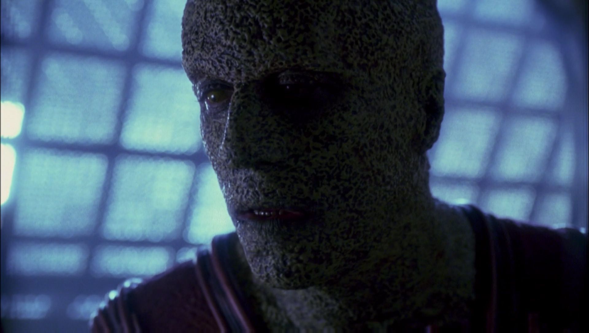 ariane179254_Enterprise_1x01-1x02_BrokenBow_2686.jpg