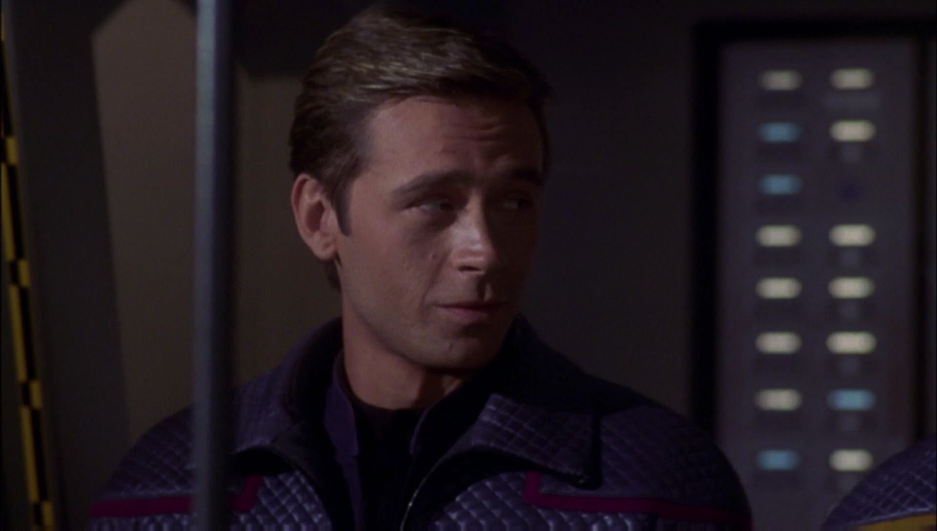 ariane179254_Enterprise_1x01-1x02_BrokenBow_2762.jpg