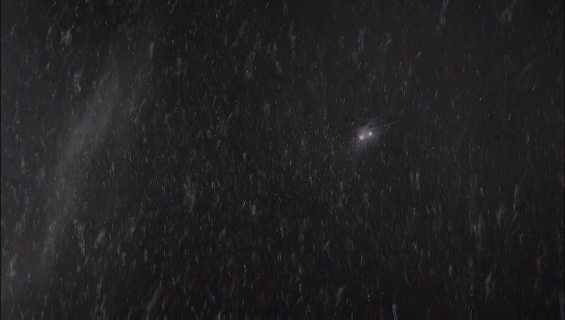 ariane179254_Enterprise_1x01-1x02_BrokenBow_2793.jpg
