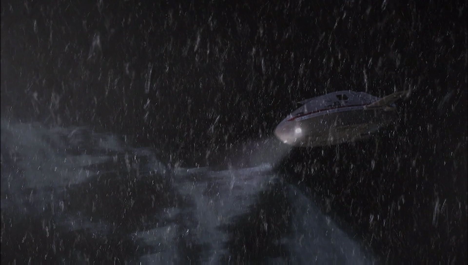 ariane179254_Enterprise_1x01-1x02_BrokenBow_2794.jpg