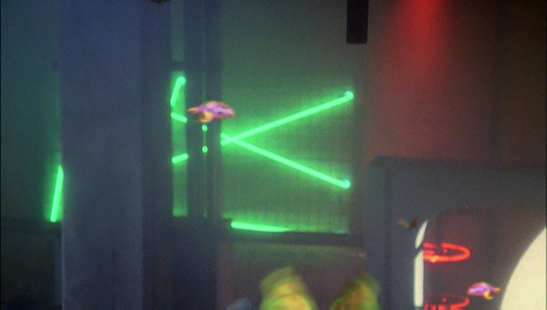 ariane179254_Enterprise_1x01-1x02_BrokenBow_2868.jpg