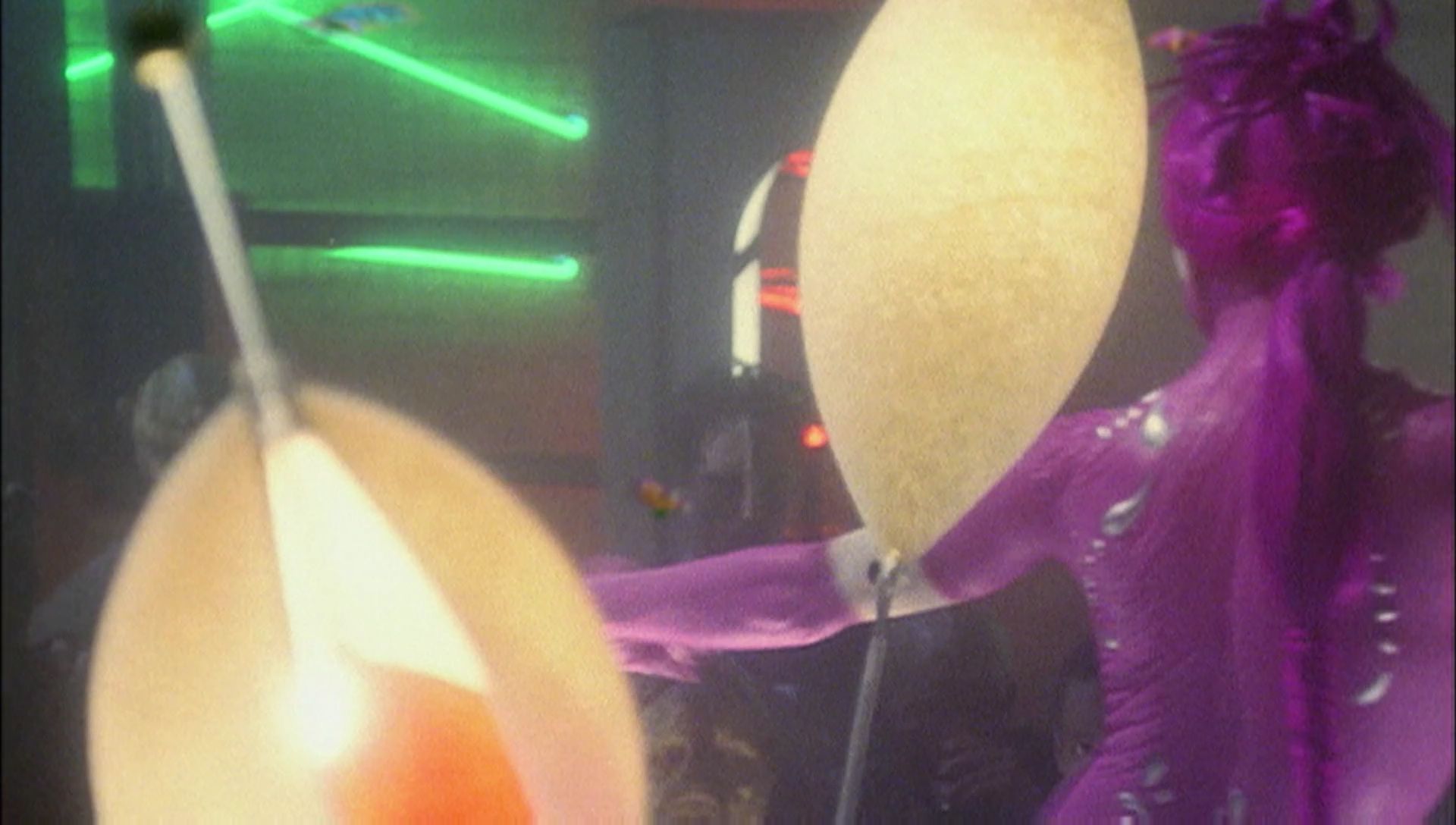 ariane179254_Enterprise_1x01-1x02_BrokenBow_2872.jpg