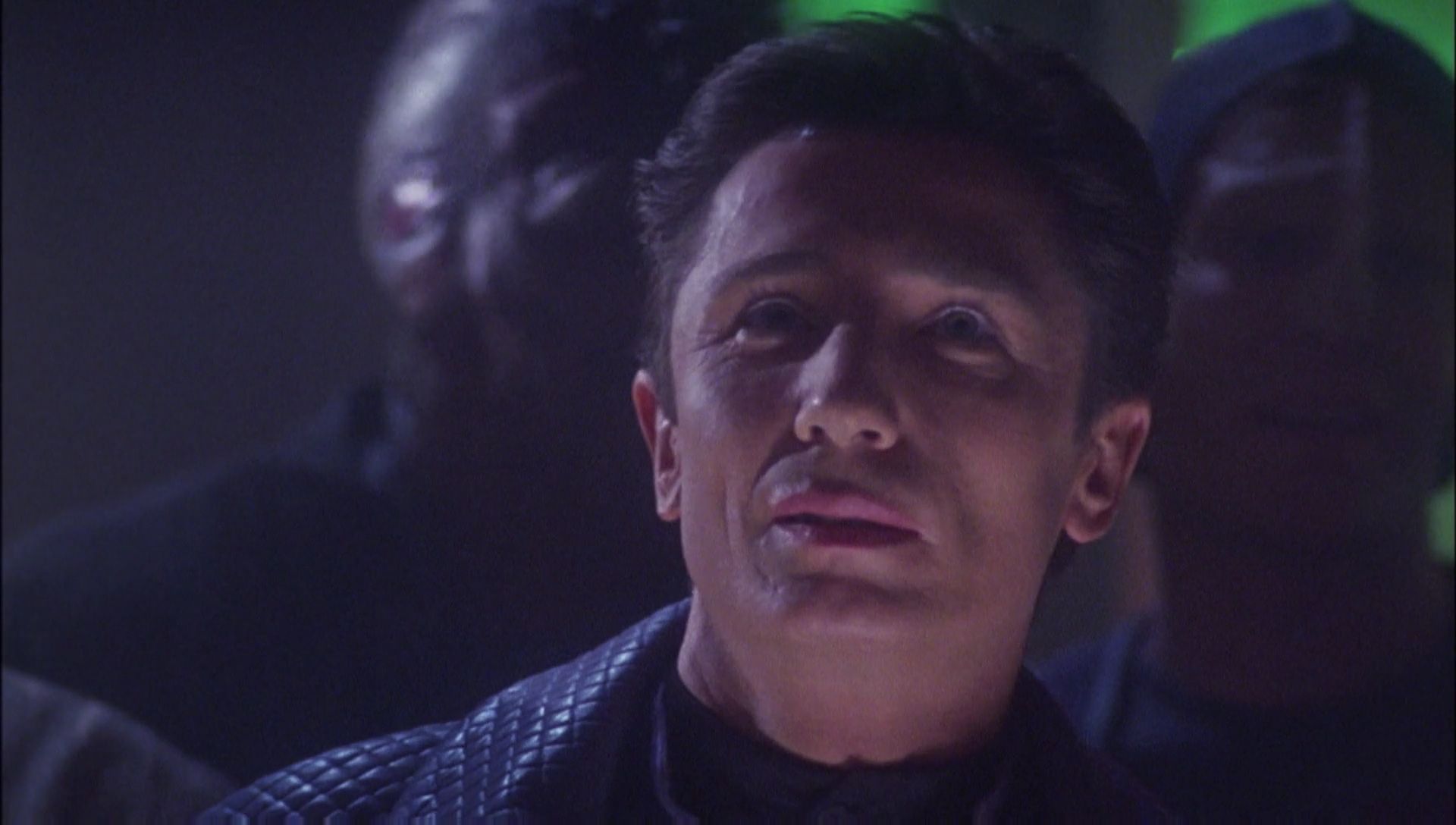 ariane179254_Enterprise_1x01-1x02_BrokenBow_2910.jpg