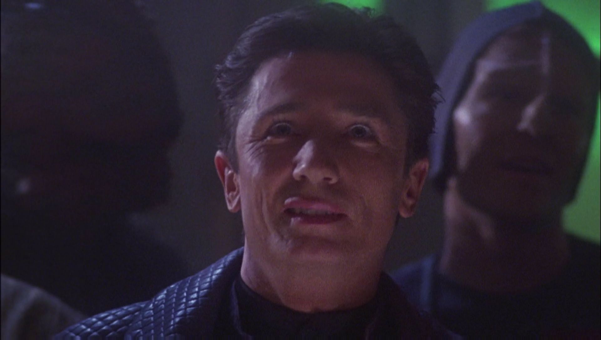 ariane179254_Enterprise_1x01-1x02_BrokenBow_2911.jpg