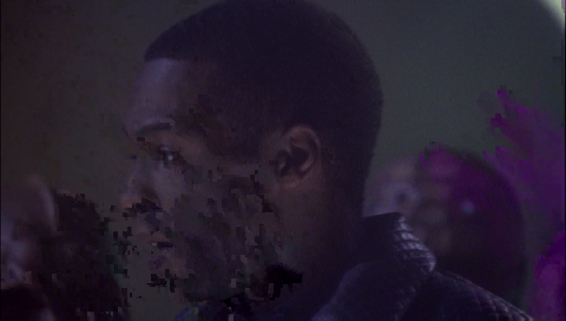 ariane179254_Enterprise_1x01-1x02_BrokenBow_2918.jpg