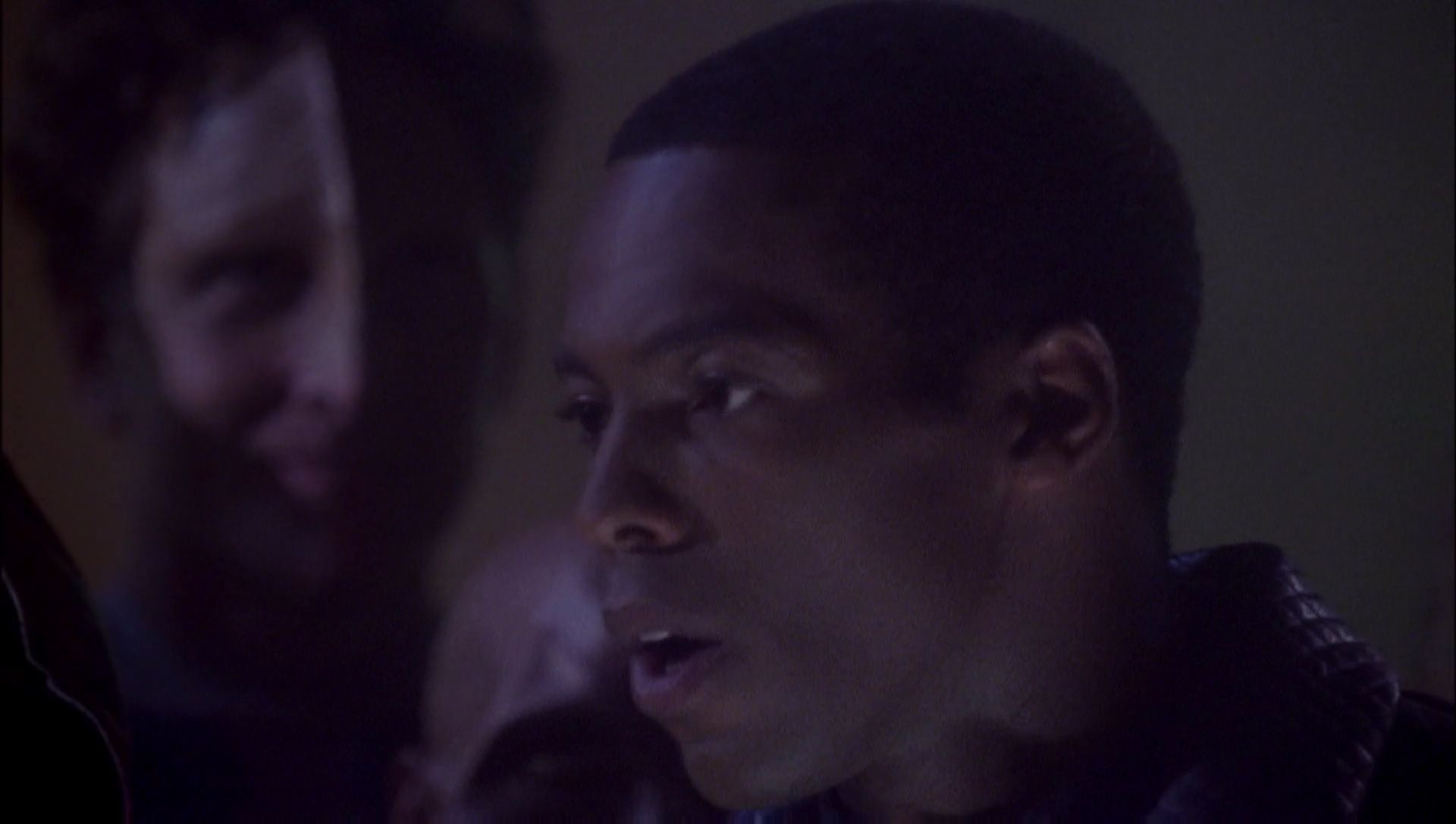 ariane179254_Enterprise_1x01-1x02_BrokenBow_2930.jpg