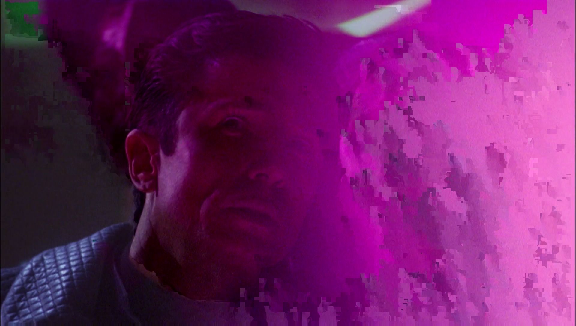 ariane179254_Enterprise_1x01-1x02_BrokenBow_2937.jpg
