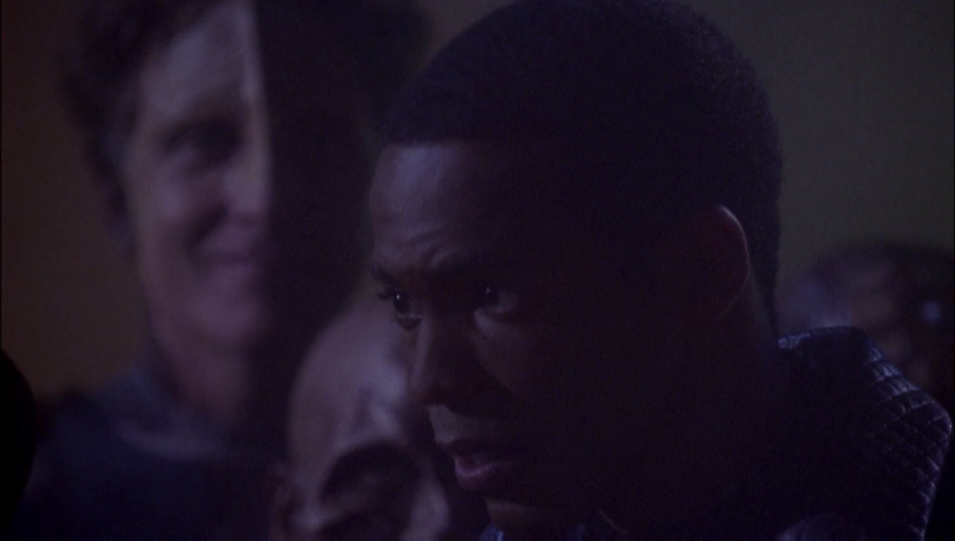 ariane179254_Enterprise_1x01-1x02_BrokenBow_2940.jpg