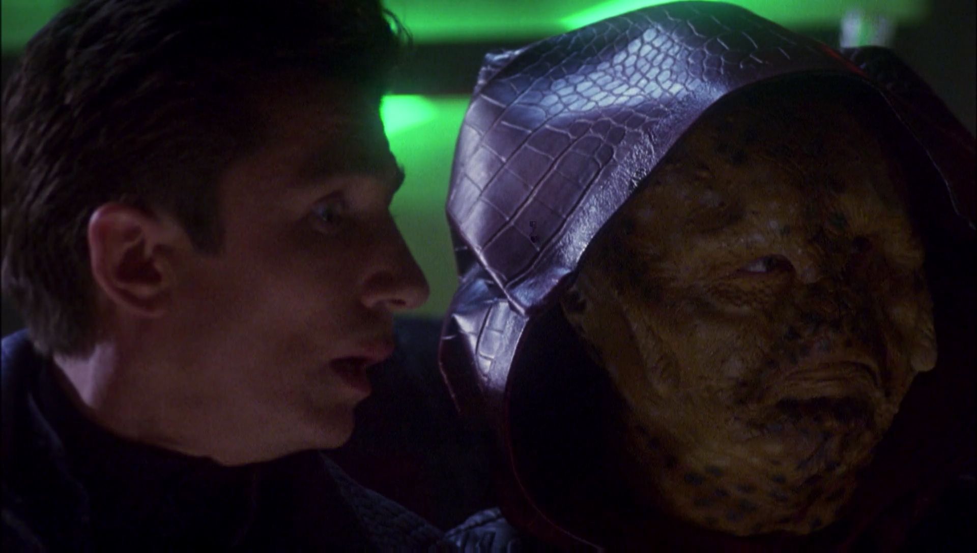 ariane179254_Enterprise_1x01-1x02_BrokenBow_2942.jpg