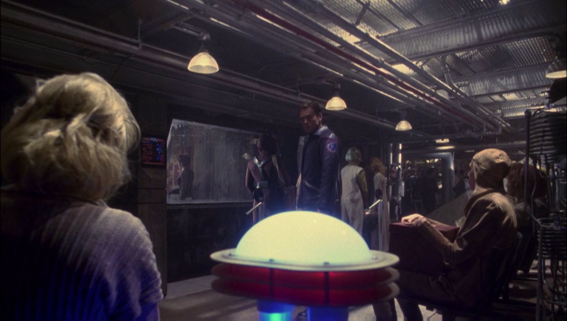 ariane179254_Enterprise_1x01-1x02_BrokenBow_2987.jpg
