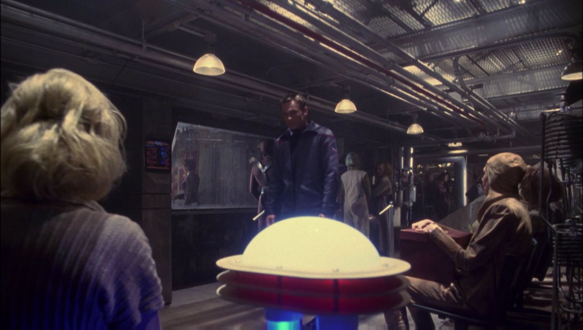 ariane179254_Enterprise_1x01-1x02_BrokenBow_2989.jpg