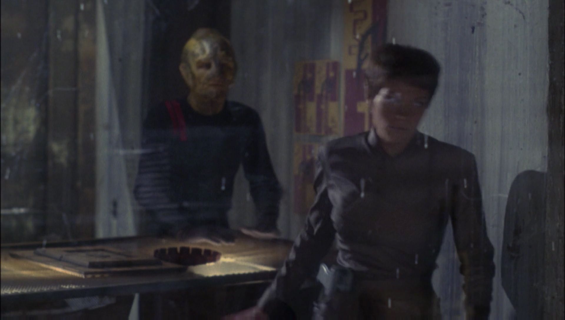 ariane179254_Enterprise_1x01-1x02_BrokenBow_2996.jpg