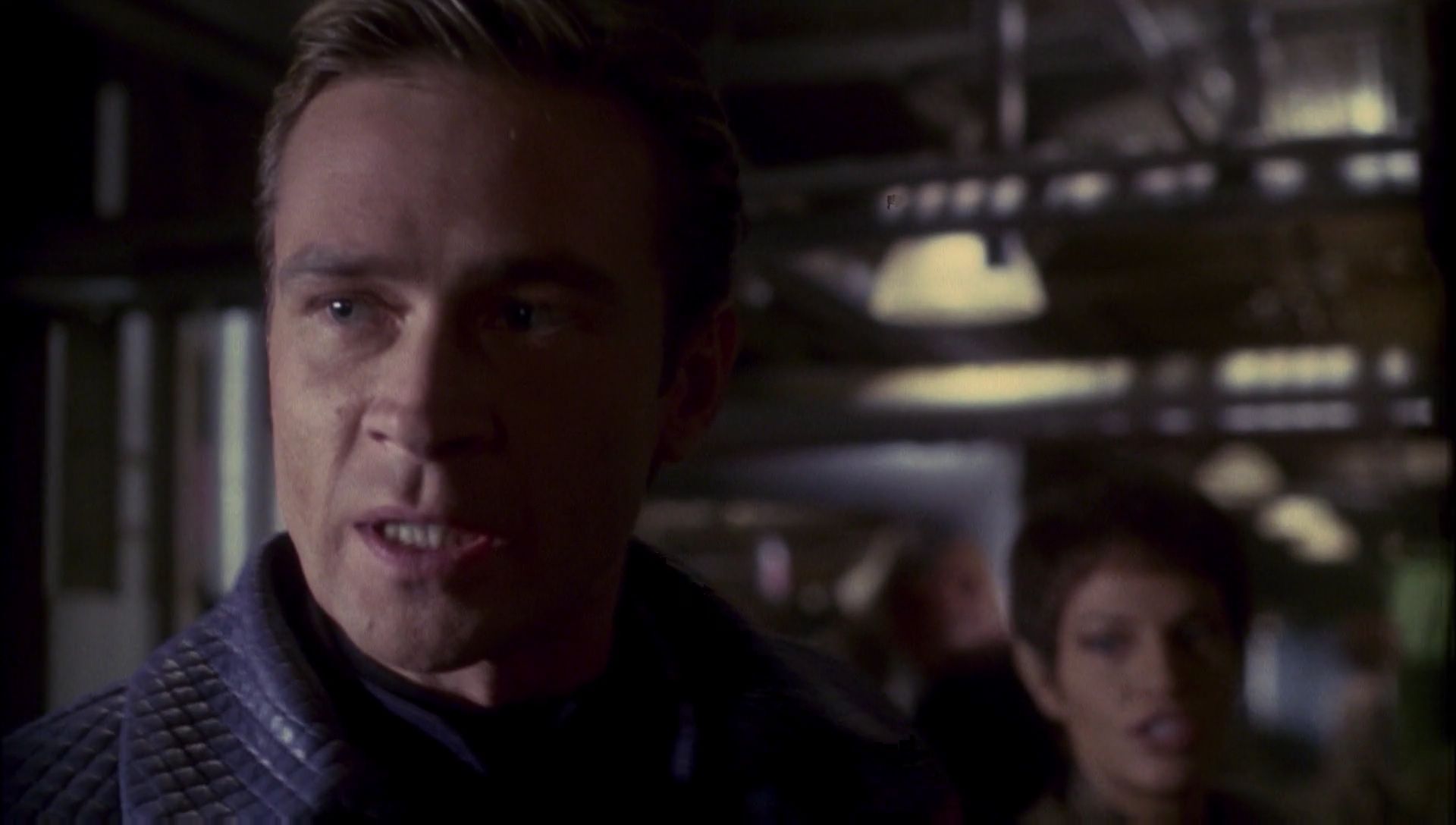 ariane179254_Enterprise_1x01-1x02_BrokenBow_3031.jpg