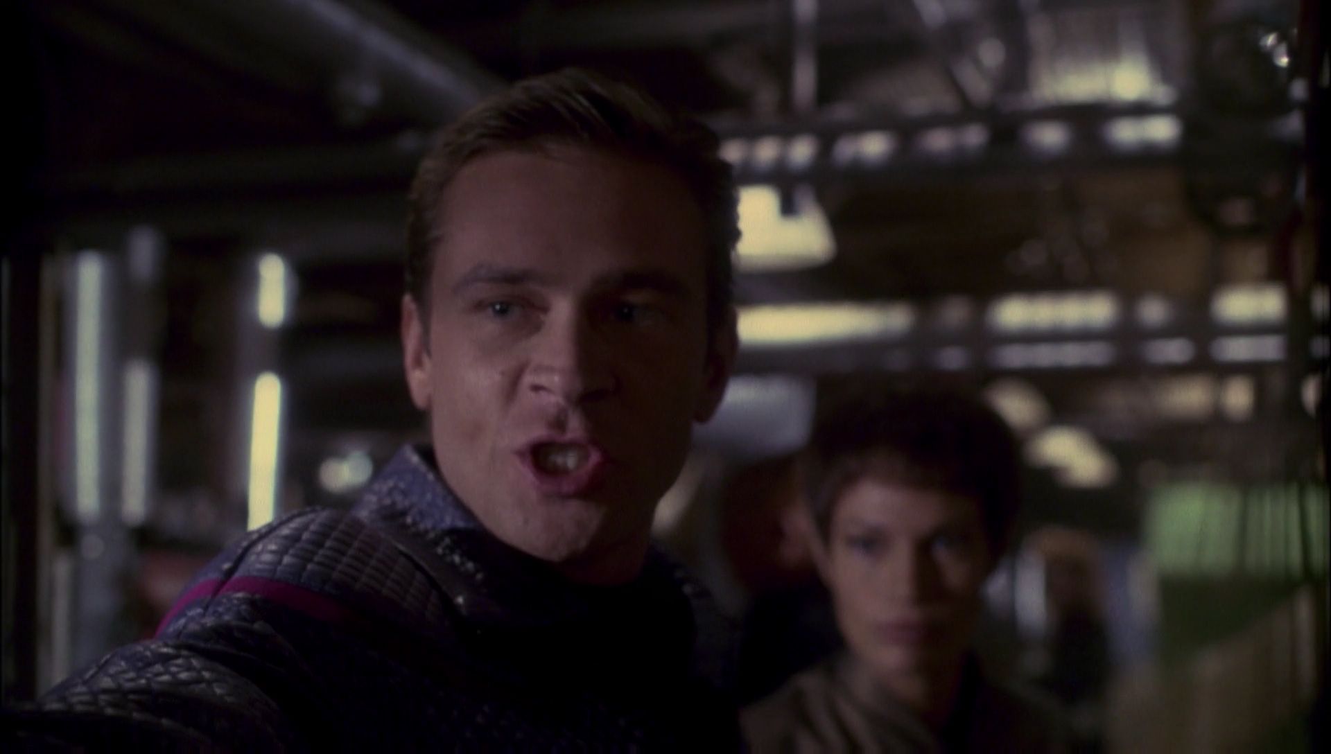 ariane179254_Enterprise_1x01-1x02_BrokenBow_3033.jpg