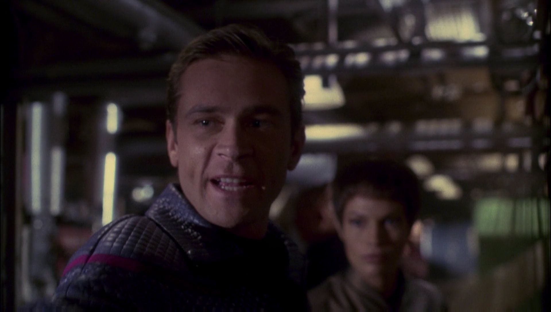 ariane179254_Enterprise_1x01-1x02_BrokenBow_3034.jpg