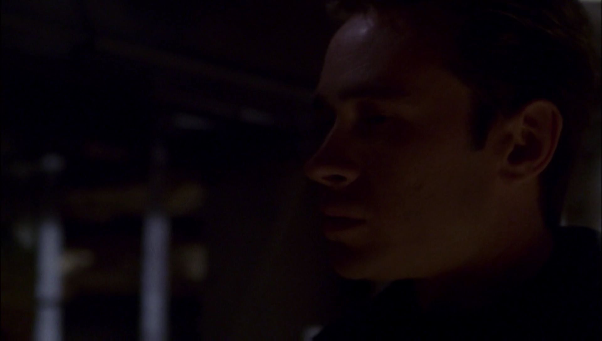 ariane179254_Enterprise_1x01-1x02_BrokenBow_3062.jpg