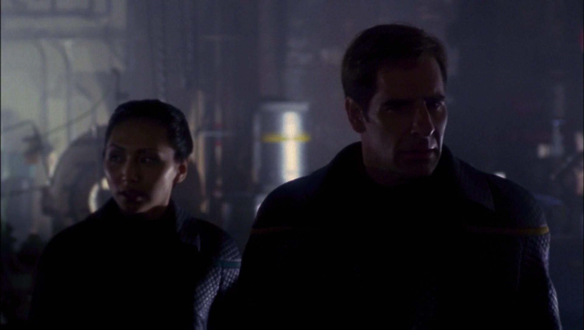 ariane179254_Enterprise_1x01-1x02_BrokenBow_3086.jpg