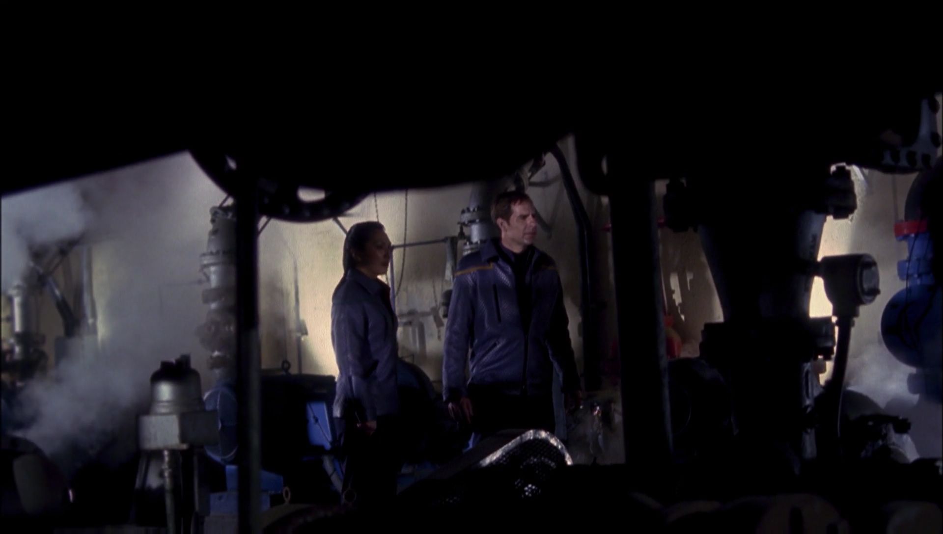 ariane179254_Enterprise_1x01-1x02_BrokenBow_3099.jpg