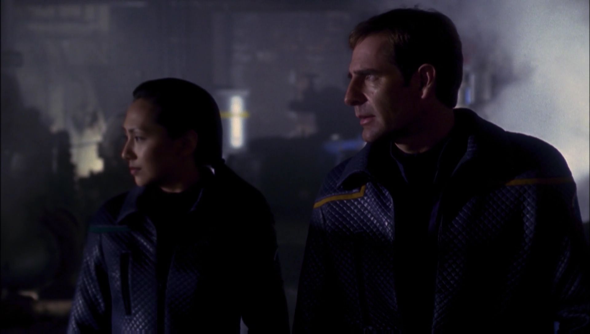ariane179254_Enterprise_1x01-1x02_BrokenBow_3103.jpg