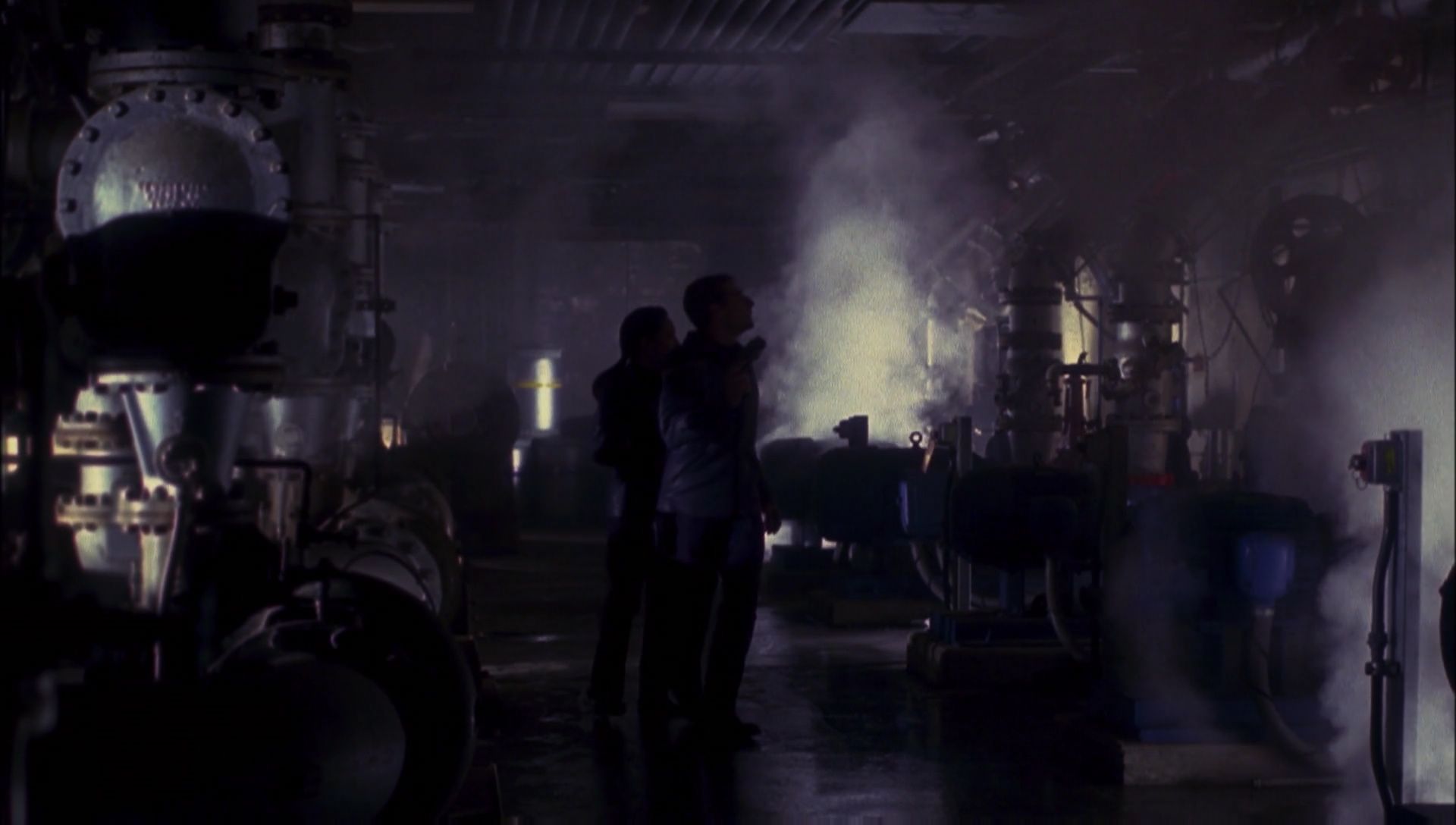 ariane179254_Enterprise_1x01-1x02_BrokenBow_3136.jpg