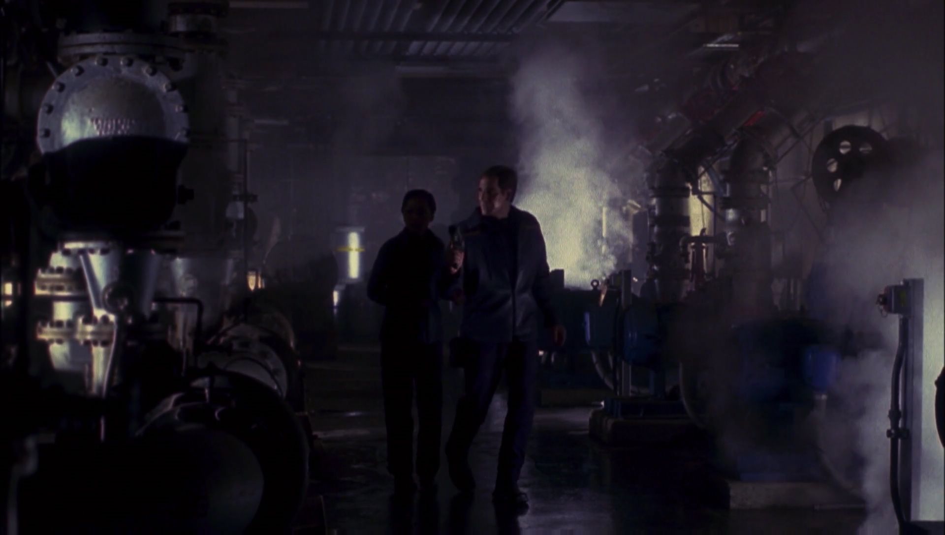 ariane179254_Enterprise_1x01-1x02_BrokenBow_3139.jpg