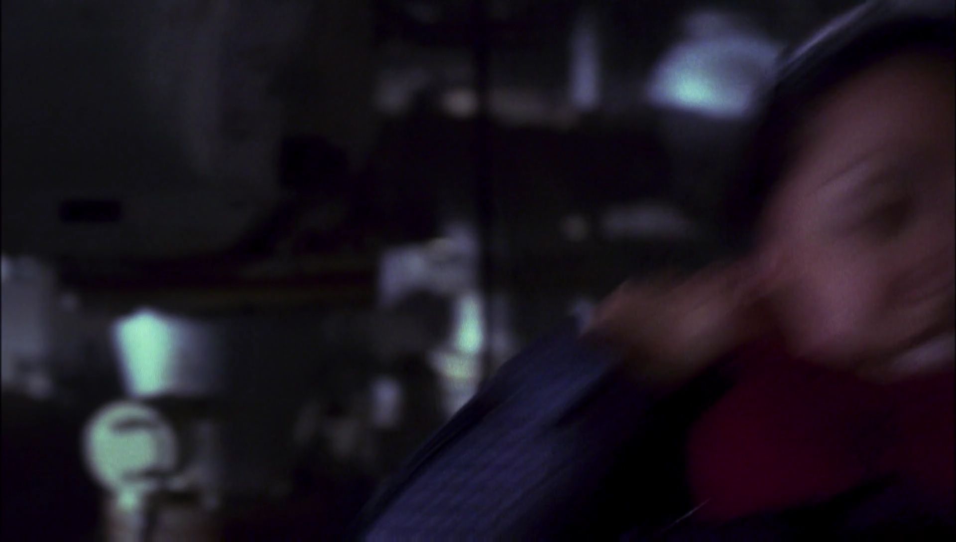 ariane179254_Enterprise_1x01-1x02_BrokenBow_3161.jpg