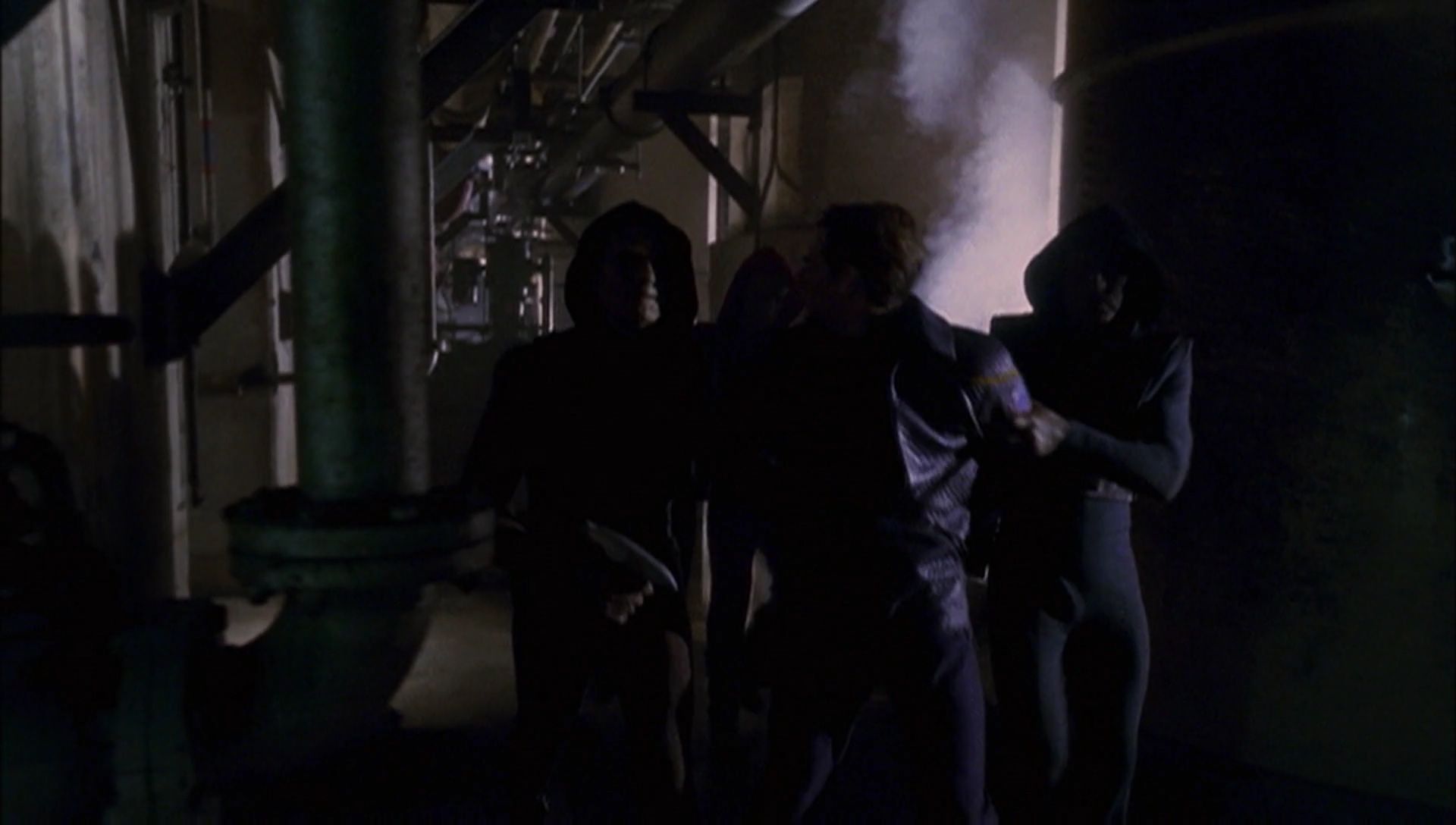 ariane179254_Enterprise_1x01-1x02_BrokenBow_3172.jpg