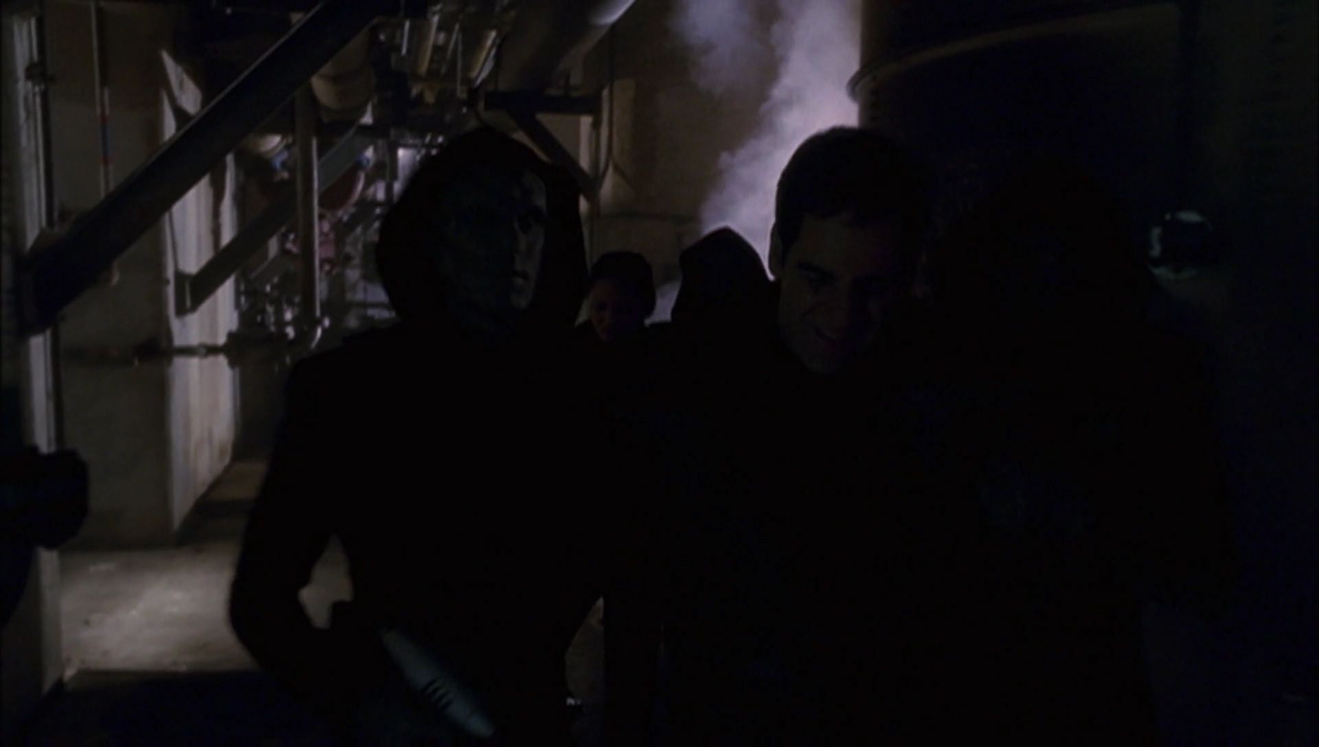 ariane179254_Enterprise_1x01-1x02_BrokenBow_3173.jpg