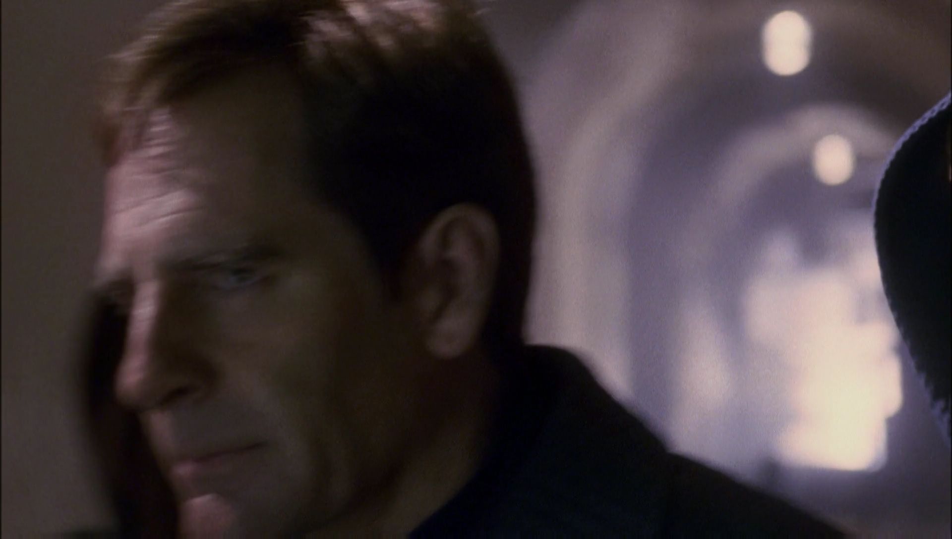 ariane179254_Enterprise_1x01-1x02_BrokenBow_3193.jpg