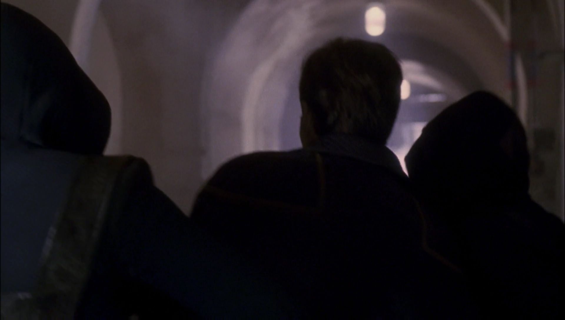 ariane179254_Enterprise_1x01-1x02_BrokenBow_3195.jpg