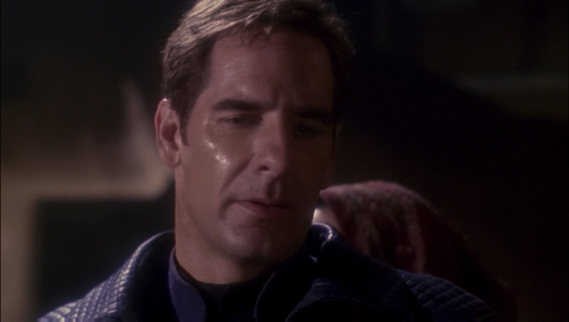 ariane179254_Enterprise_1x01-1x02_BrokenBow_3253.jpg