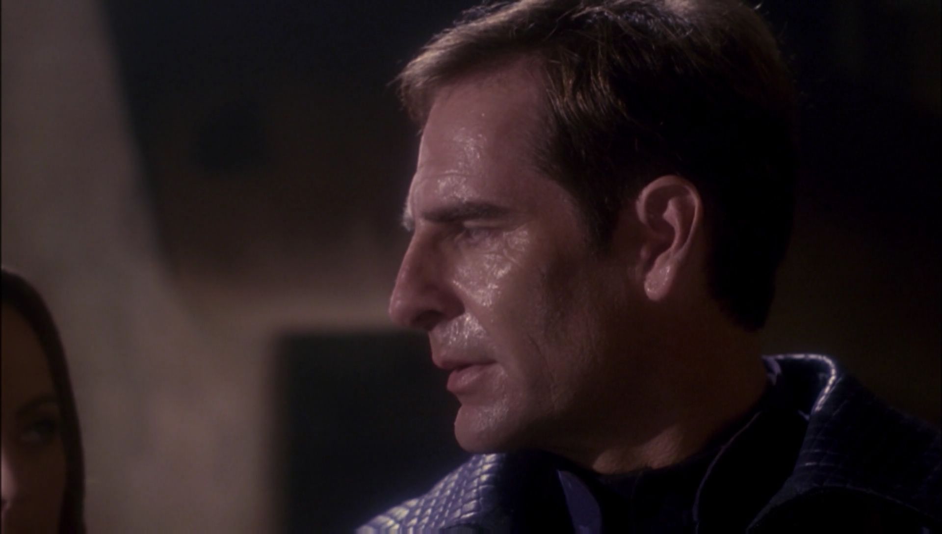 ariane179254_Enterprise_1x01-1x02_BrokenBow_3257.jpg