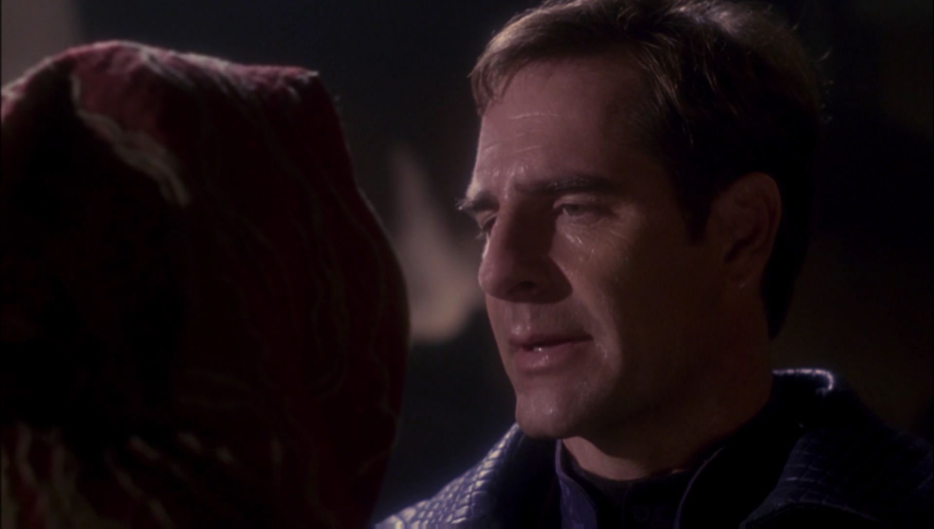 ariane179254_Enterprise_1x01-1x02_BrokenBow_3263.jpg