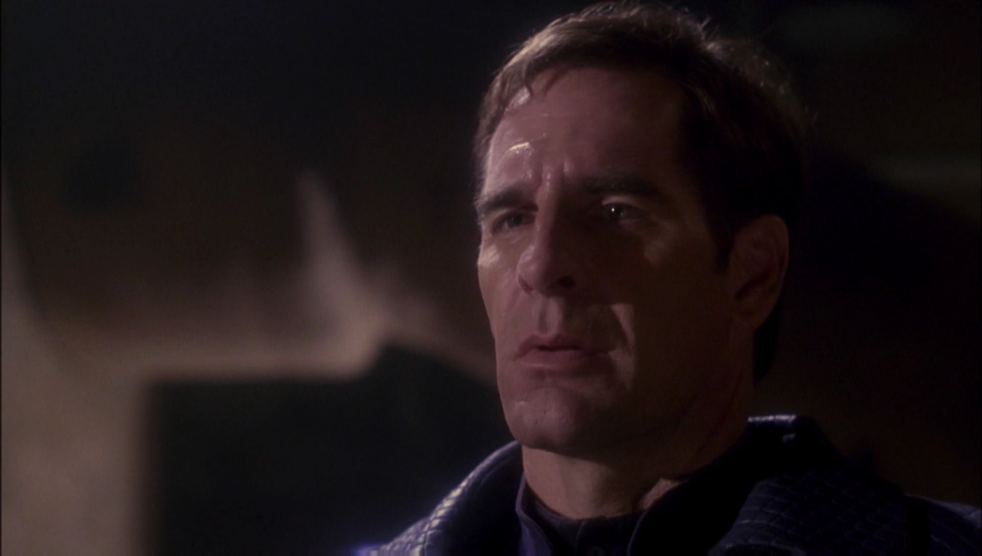 ariane179254_Enterprise_1x01-1x02_BrokenBow_3300.jpg