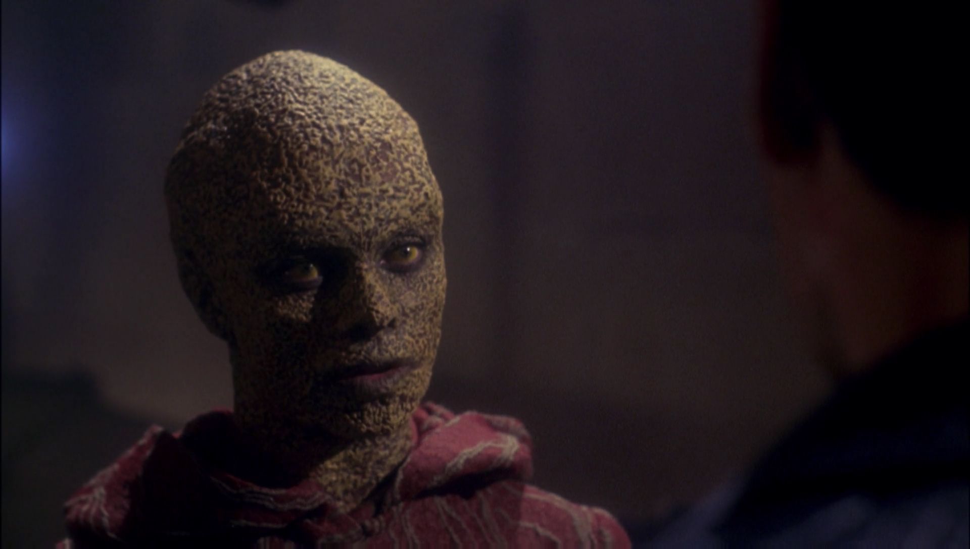 ariane179254_Enterprise_1x01-1x02_BrokenBow_3318.jpg