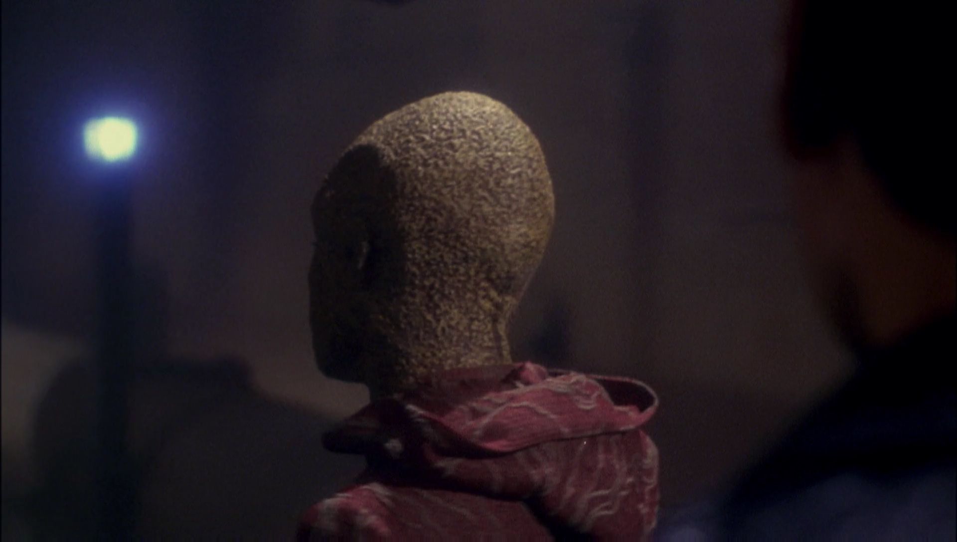 ariane179254_Enterprise_1x01-1x02_BrokenBow_3322.jpg