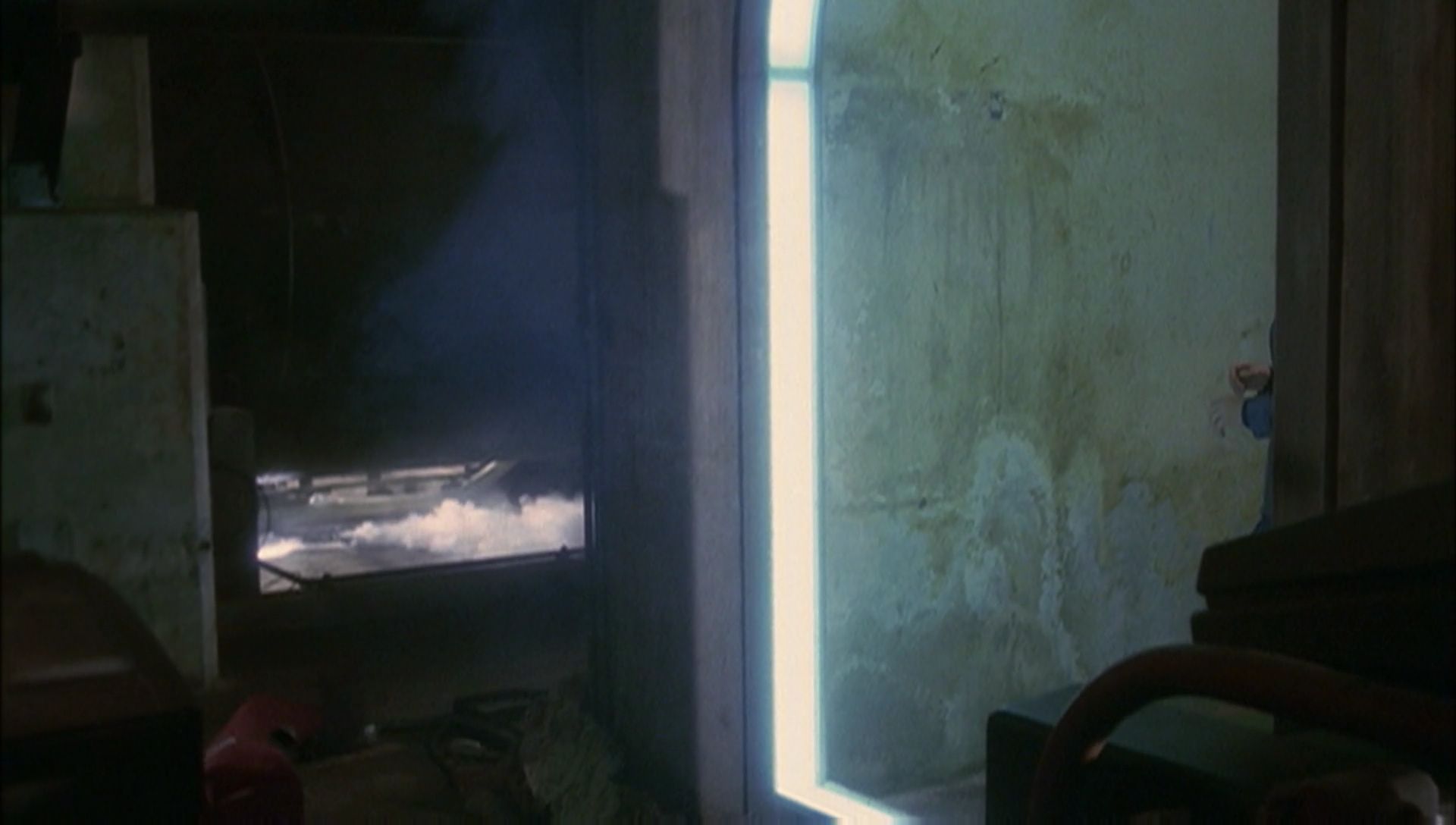 ariane179254_Enterprise_1x01-1x02_BrokenBow_3402.jpg