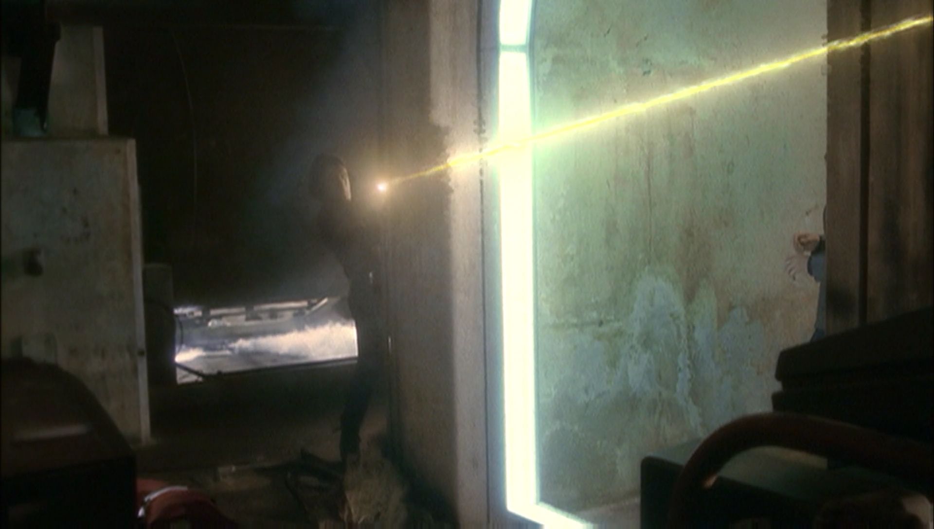 ariane179254_Enterprise_1x01-1x02_BrokenBow_3403.jpg