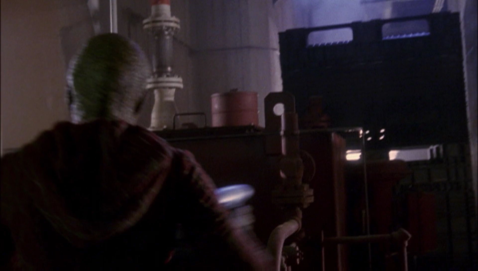 ariane179254_Enterprise_1x01-1x02_BrokenBow_3417.jpg