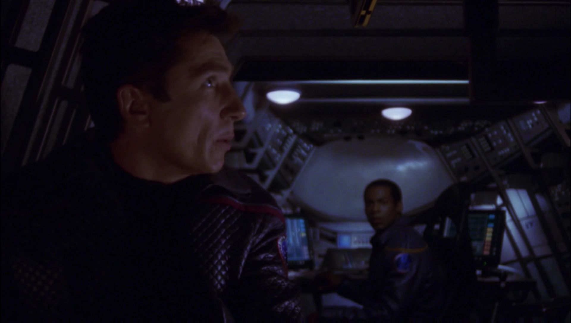 ariane179254_Enterprise_1x01-1x02_BrokenBow_3538.jpg