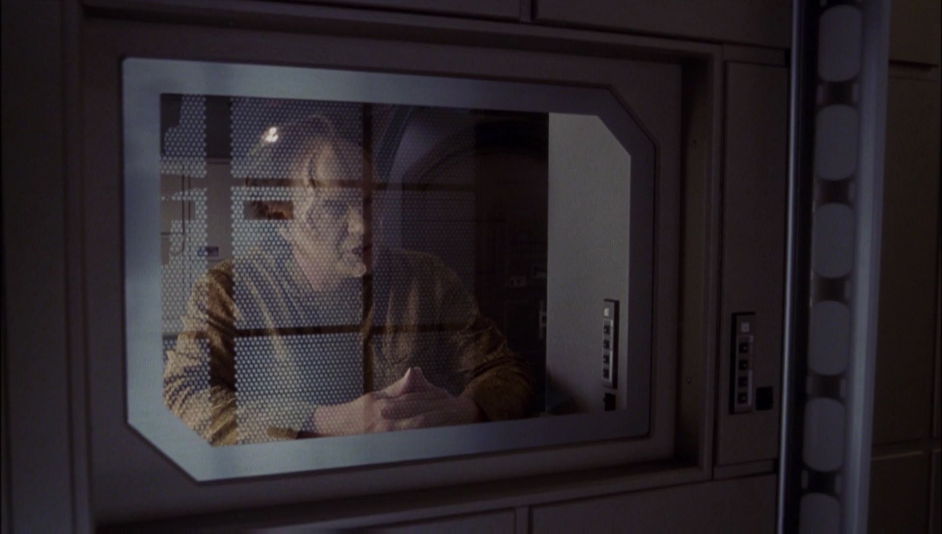 ariane179254_Enterprise_1x01-1x02_BrokenBow_3808.jpg