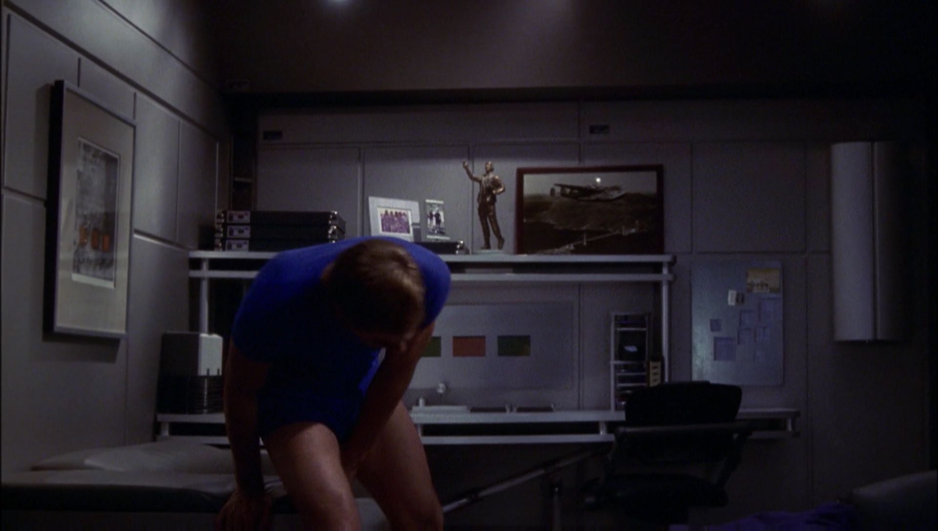 ariane179254_Enterprise_1x01-1x02_BrokenBow_4128.jpg