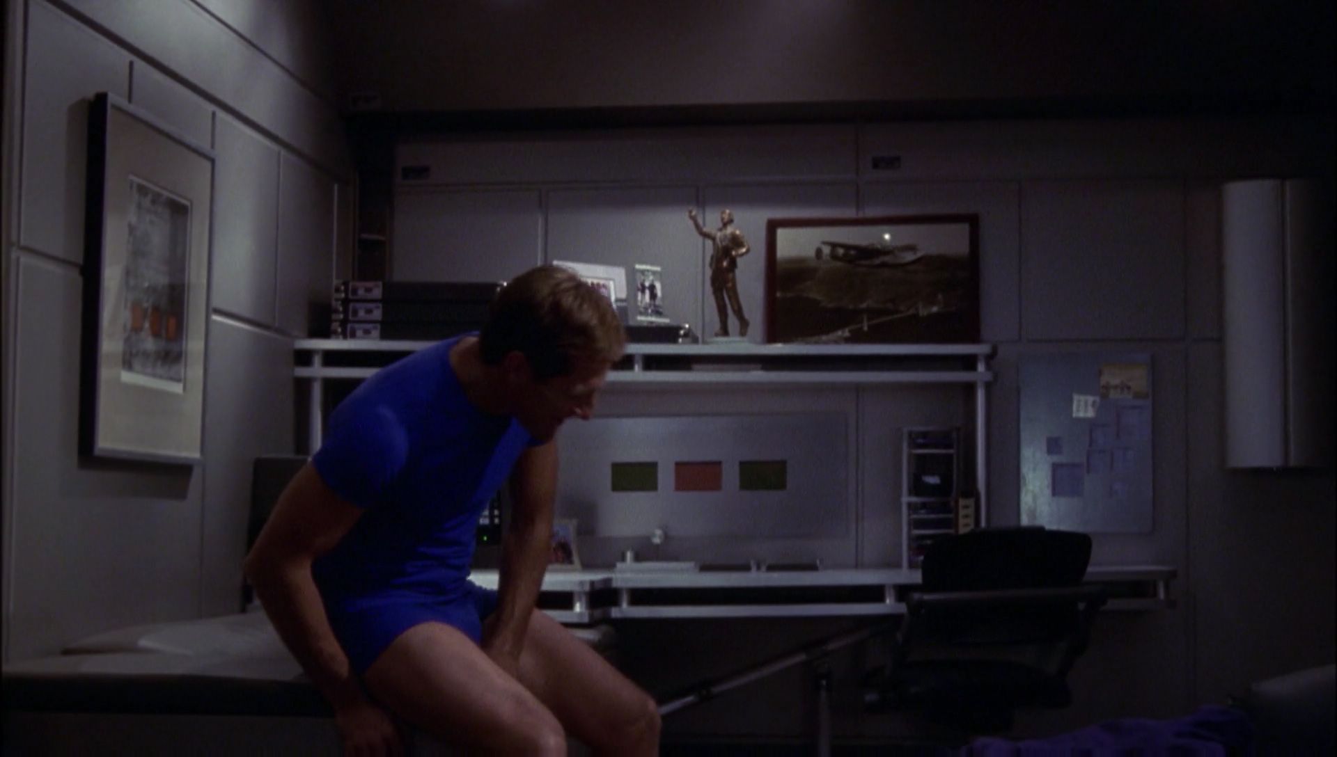 ariane179254_Enterprise_1x01-1x02_BrokenBow_4129.jpg