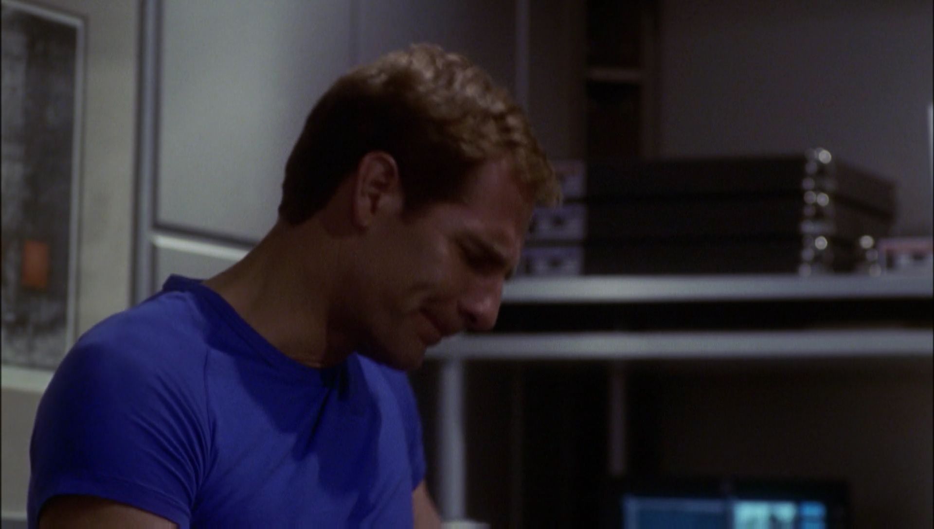 ariane179254_Enterprise_1x01-1x02_BrokenBow_4150.jpg