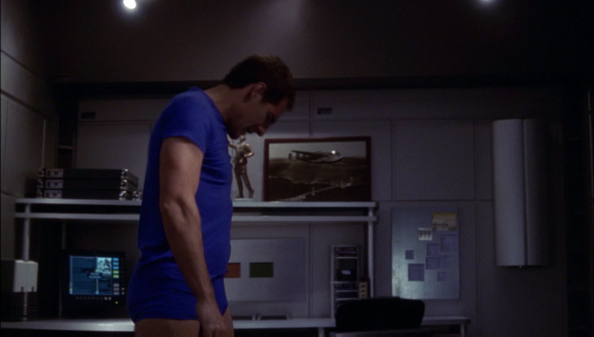 ariane179254_Enterprise_1x01-1x02_BrokenBow_4153.jpg