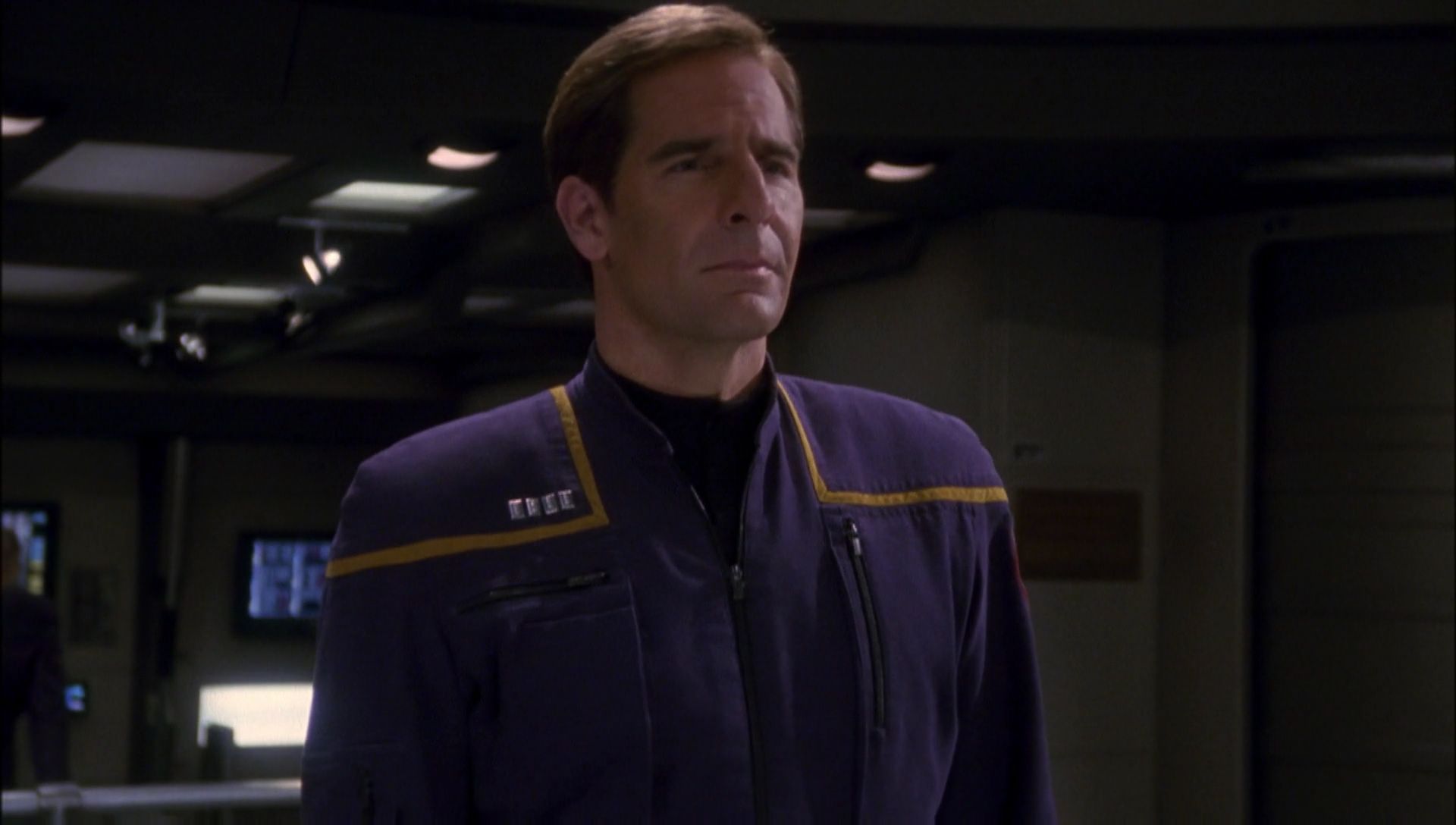 ariane179254_Enterprise_1x01-1x02_BrokenBow_4290.jpg