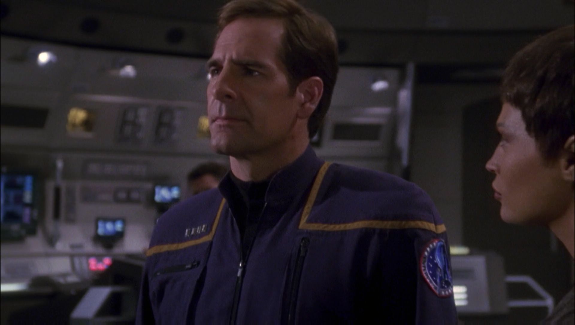ariane179254_Enterprise_1x01-1x02_BrokenBow_4321.jpg